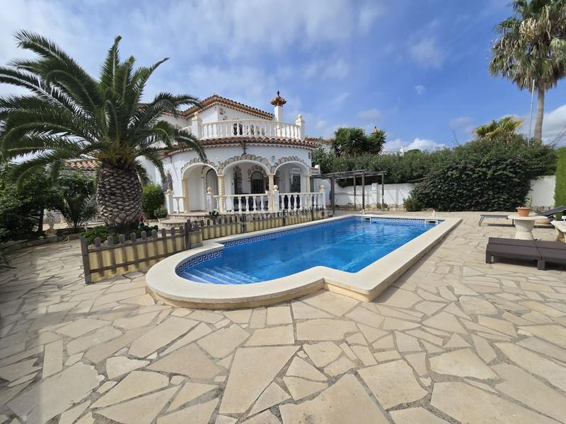 Foto 23f334a7-d8fe-4aed-8f9b-16af1ee4ed27. Affitto chalet in Centre Miami Platja