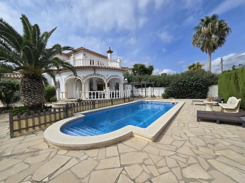 Foto 4f9622b6-9ead-4331-a252-67e108641af5. Affitto chalet in Centre Miami Platja