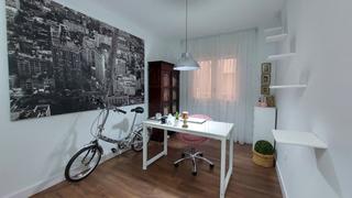 Appartement à Port - Horta de Santa Maria. Piso en venta en centro, 3 dormitorios.