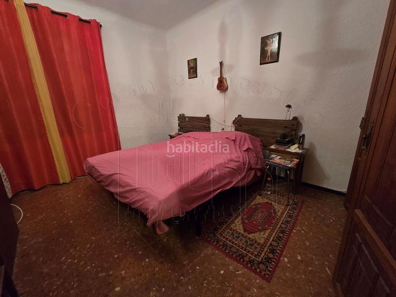 Foto 48649a30-621b-4984-9591-0ab3854c61f8. Casa amb aparcament piscina a Centre Miami Platja