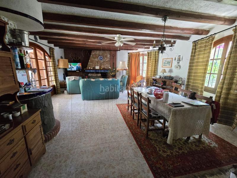 Foto d13b37d8-3782-4e02-abb4-72325ea1883e. Casa amb aparcament piscina a Centre Miami Platja