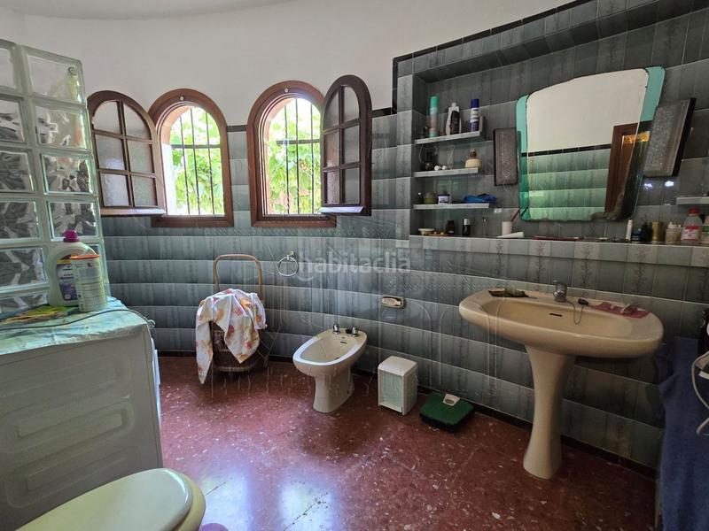 Foto d59d4111-b904-43c7-b1ed-278d48497a34. Casa amb aparcament piscina a Centre Miami Platja