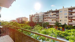 Pis  Països catalans. Piso de 2 habitaciones en venta, con parking y trastero.
