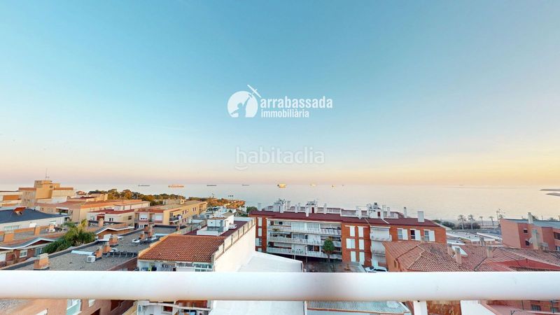 Foto 3c2c8e2e-eafc-4d01-ac85-23a8d088347c. Casa amb calefacció aparcament a Llevant Tarragona