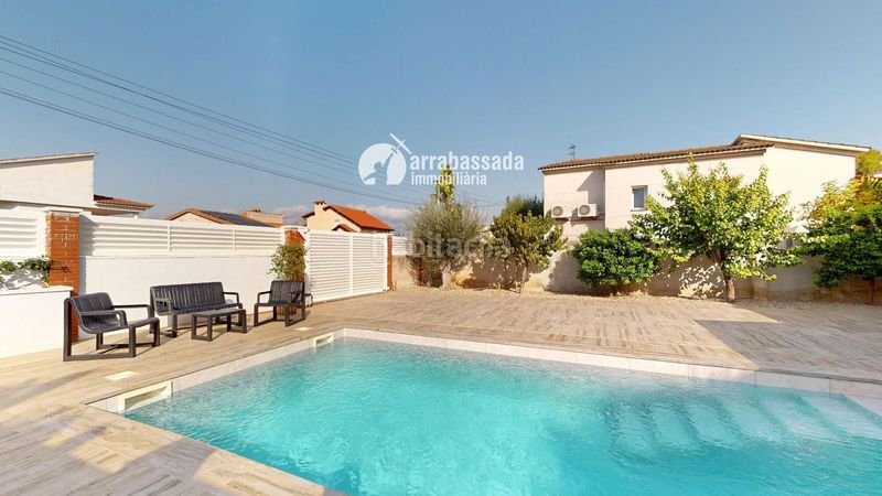 Foto c2bece4e-b282-442c-a4e1-9a1c03d0ee81. Chalet en el vendrell en La Franquesa-Oasis Park Vendrell (El)