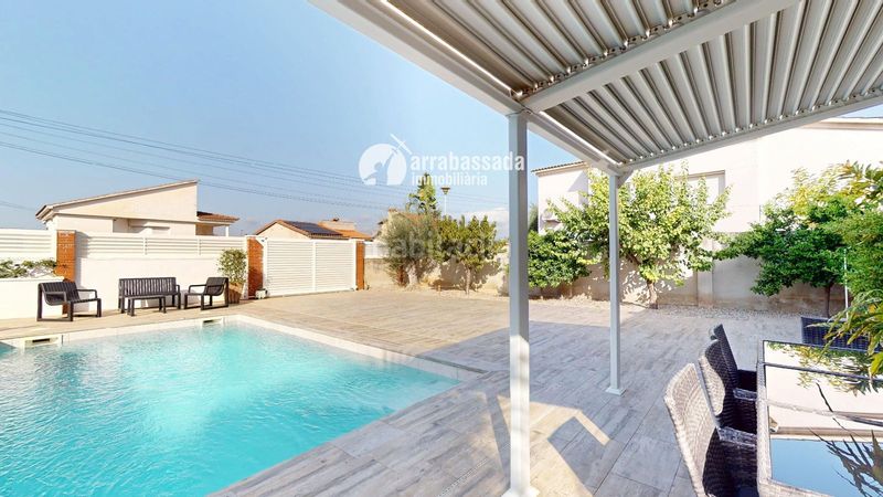 Foto f485e4a8-f432-453e-b741-1ac673598d0d. Chalet en el vendrell en La Franquesa-Oasis Park Vendrell (El)