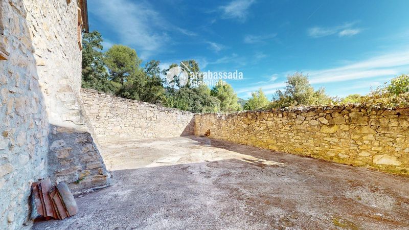 Foto 050247fa-163d-48a4-9746-d81bf8bb49b5. Casa in Mont-ral
