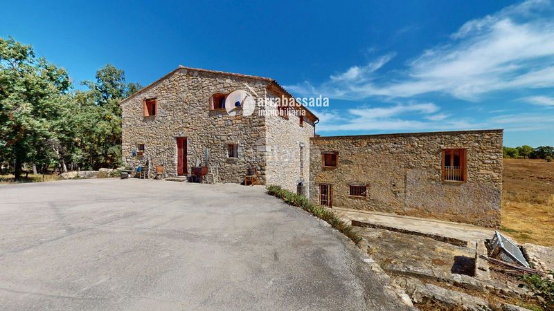 Foto 0d8abb27-6731-414e-9ce4-cd901ebfa33a. Casa in Mont-ral