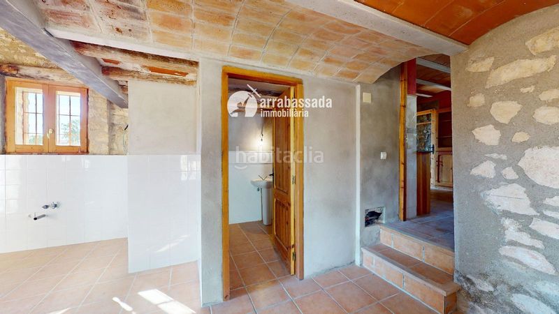 Foto 1515fa6c-8ee6-4580-bf34-7b455dc05ea8. Casa in Mont-ral