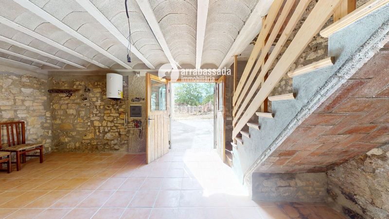 Foto 3b5ed7aa-bd6f-462f-8853-3454882a79e1. Casa in Mont-ral