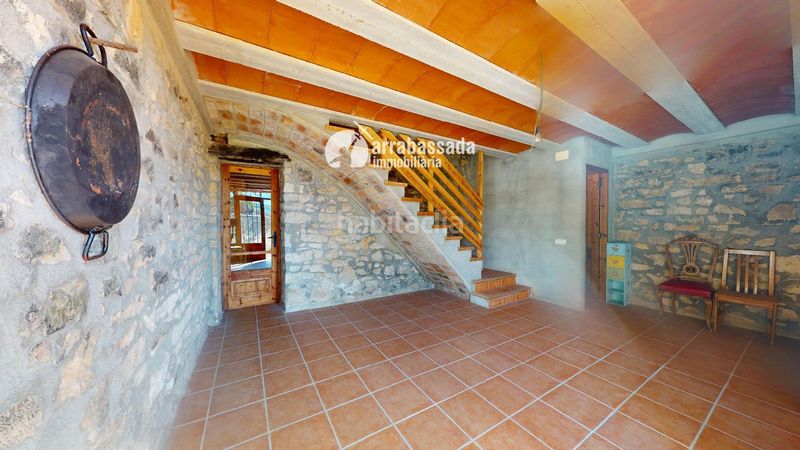 Foto 60581a8a-d67d-4a11-bc63-11822ec57fb7. Casa in Mont-ral