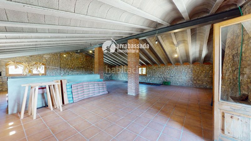 Foto 605e1e58-4ec9-4014-999f-41ada455a258. Casa in Mont-ral