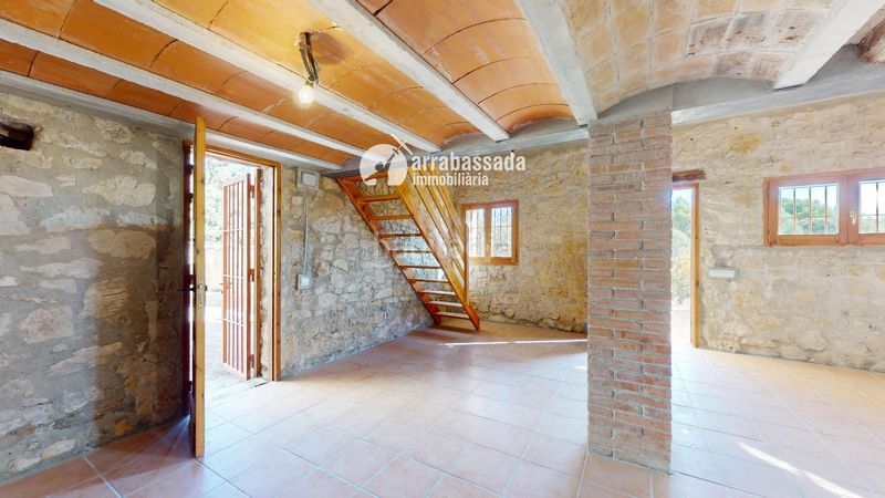 Foto 7f2fda13-638c-4be3-9d73-20fd350a6304. Casa in Mont-ral