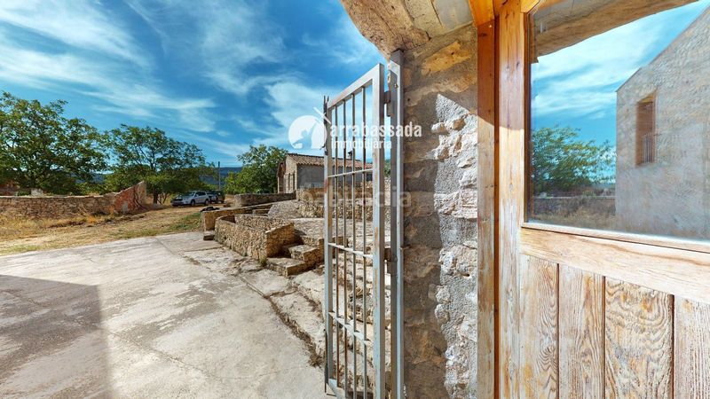 Foto 86a25162-b1cb-49a9-ad26-8ae597e7c59b. Casa in Mont-ral