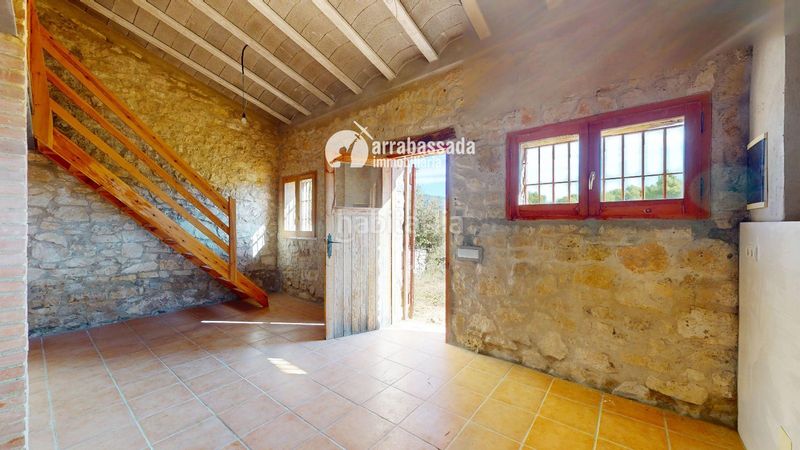 Foto ad373d77-edb9-45e5-8dae-7e5908a0c1a0. Casa in Mont-ral