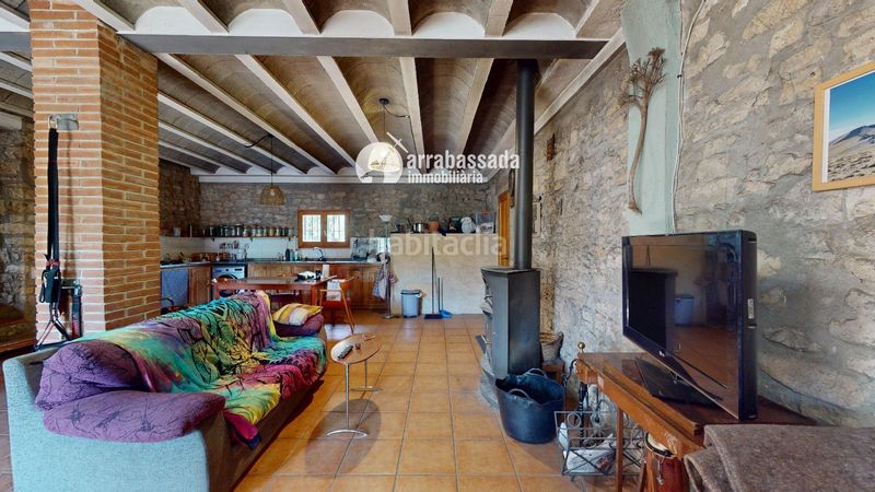 Foto b6214b21-e024-4d5b-8dde-59a4ed18a0be. Casa in Mont-ral
