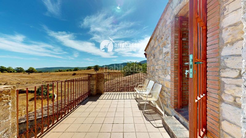 Foto c1c9b2ab-3c51-493a-a471-4ec0e37e25e6. Casa in Mont-ral