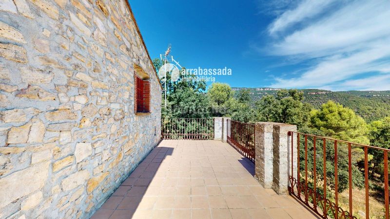 Foto d2b55b0d-ba38-4dbf-8c4d-ca61b4c45e1c. Casa in Mont-ral