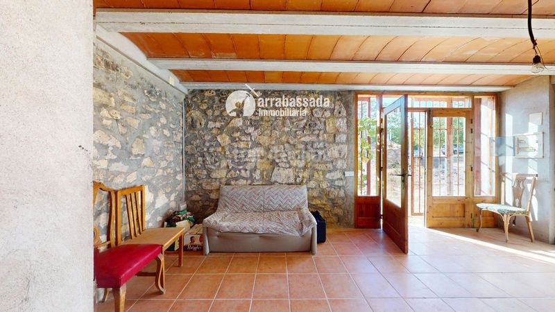 Foto d423b220-bc39-4329-960f-4dd68e8f68f0. Casa in Mont-ral