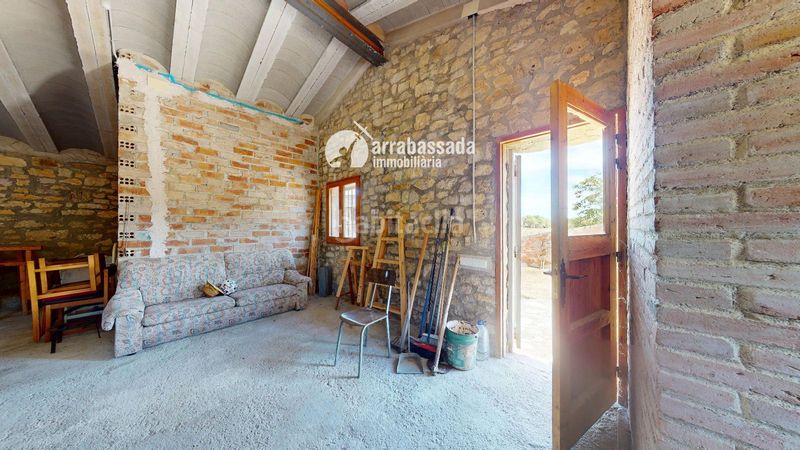 Foto e2ff3962-13d6-471c-bae5-fe22e149af53. Casa in Mont-ral