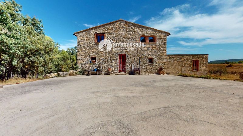 Foto ebe76ec4-fa05-4940-8e61-f6caf098dba3. Casa in Mont-ral