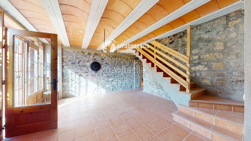 Foto faa351e7-1650-4725-9e99-6d2af406540a. Casa in Mont-ral
