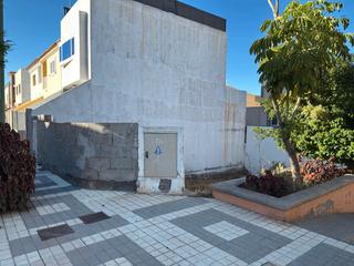 Terreny residencial  Calle csar vallejo. *oportunidad en agimes*