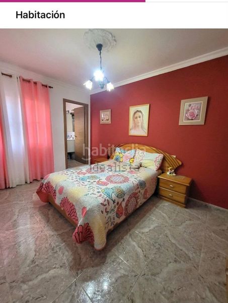 Foto 81115997-1b51-4d0e-9940-db394a32bf09. Casa amb aparcament a Playa de Arinaga Agüimes