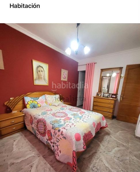 Foto 93ffce89-ad04-4009-ba8d-0dedcc7a416d. Casa amb aparcament a Playa de Arinaga Agüimes