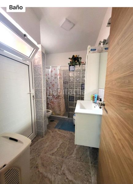 Foto a90e2a9a-91ce-4874-bade-29e0154c60c8. Casa amb aparcament a Playa de Arinaga Agüimes