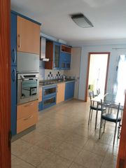 Rent Flat  Calle mahatma gandhi. *alquiler en ingenio*