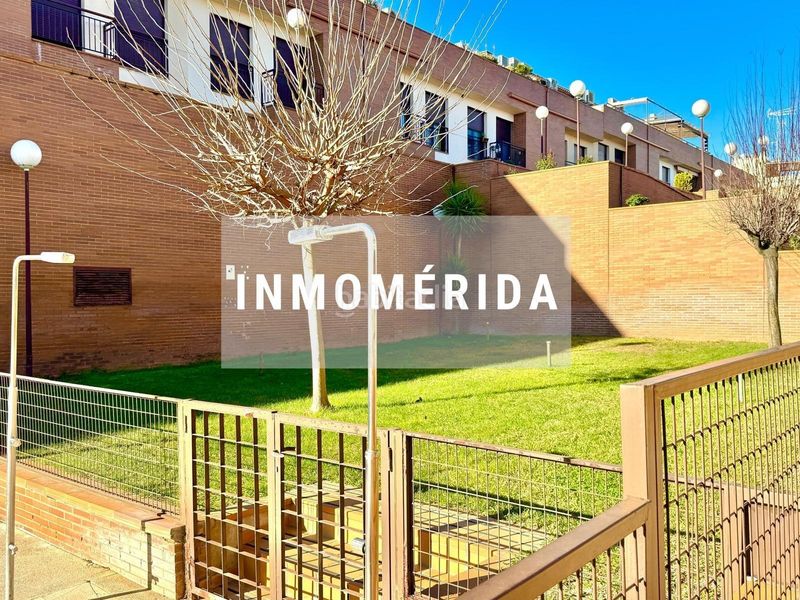Foto ed073f0c-6398-47db-bdcf-3b7c42a33aa7. Casa adossada amb calefacció aparcament piscina a Mérida