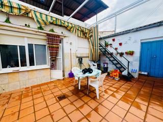 Maison à Este. Casa entera de una sola planta con garaje