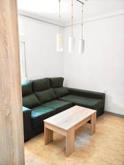 Appartement à Este. Oportunidad piso reformado