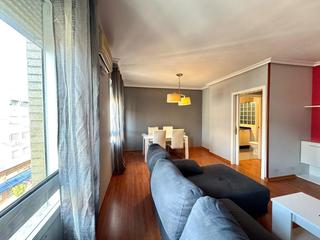 Appartement à Norte. Piso con garaje en mérida, zona los milagros  corchera