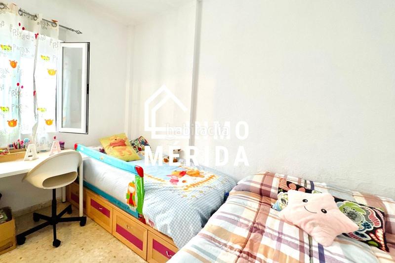 Foto c13a497d-68a7-469d-af2a-43ba46f99147. Etagenwohnung mit parking in Sur Mérida