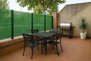 Etagenwohnung in Sur. Apartamento en urbanización con piscina y zonas verdes