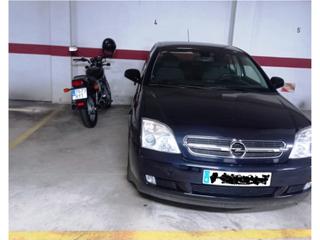 Aparcament cotxe  N/a. Plaza de parking en la vila