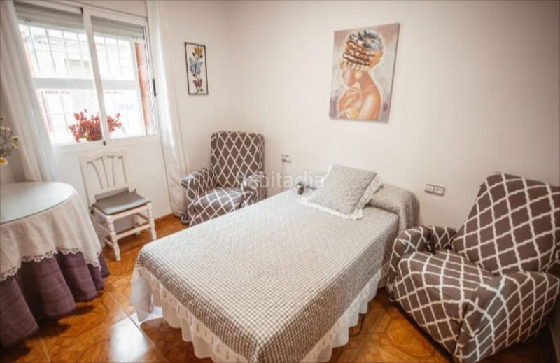 Foto bc2757be-21a8-44d0-b6ed-f6037fcbb6b7. Casa pareada casa en Manuel