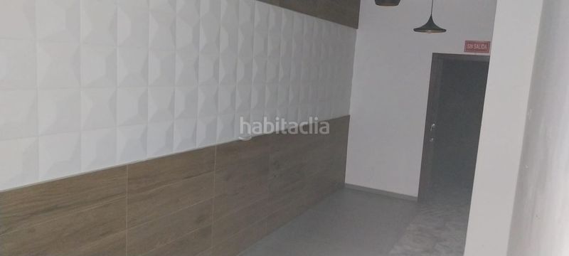 Foto 33881592-f840-493a-8e7d-a889181a275f. Casa aparellada a Centre Alzira