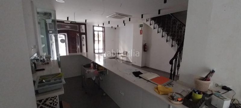 Foto dce0dd2b-37db-4b55-9b6a-96b9702b4307. Casa aparellada a Centre Alzira