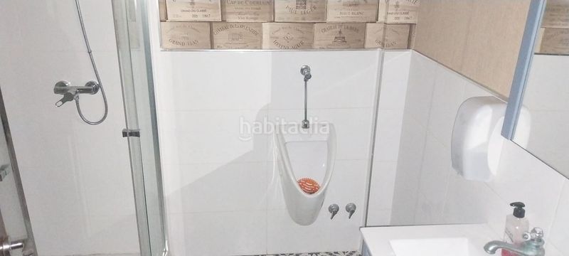 Foto f8f233d2-565e-47c6-8f8f-a1e48fcf5411. Casa aparellada a Centre Alzira