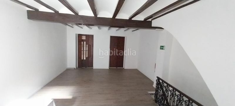 Foto 093a4d8c-f164-4dfb-a608-ca061fce4b3a. Casa aparellada a Centre Alzira
