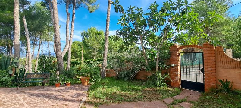 Foto 1fb661ea-8579-4872-bd3e-52ab4378148d. Casa chalet en Alberic