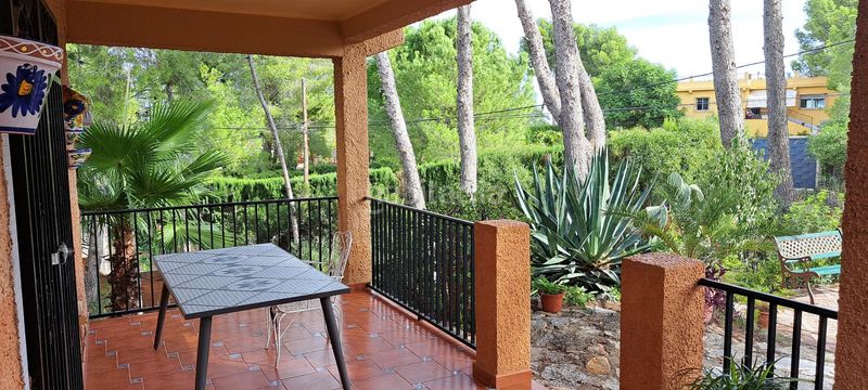 Foto 3014f8a1-2c44-4208-9041-bce08e7cb671. Casa chalet en Alberic