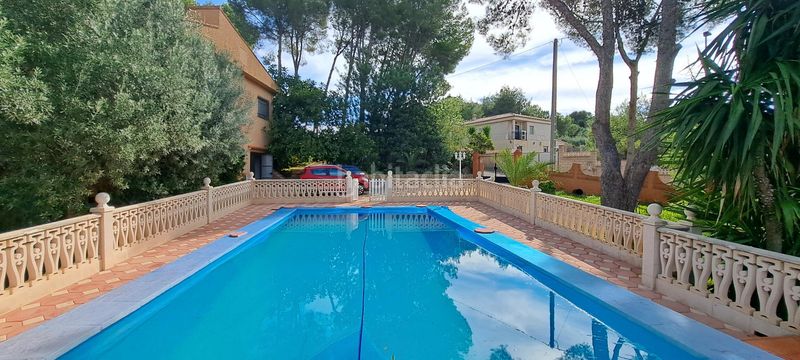 Foto 7292cbdb-f07a-4bb7-8218-6e5bc3561c58. Casa chalet en Alberic