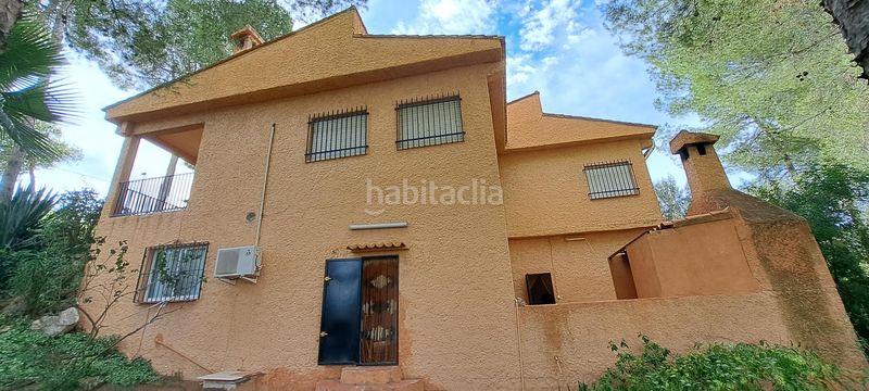 Foto bf95c20b-b31a-418d-bd6b-a3cad2f2a9a0. Casa chalet en Alberic