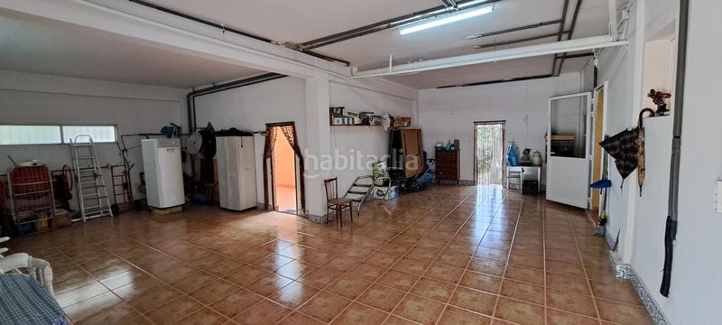 Foto dc416eed-1627-4c39-8a3e-c9cc2e9022a6. Casa chalet en Alberic