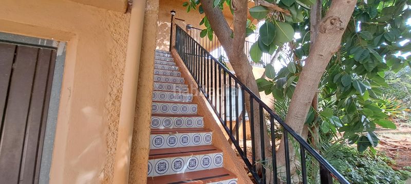 Foto e967f133-6bc8-4cd0-96fa-1096dc5f2fc6. Casa chalet en Alberic