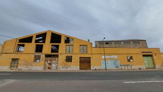 Capannone industriale in Centre. Nave en guadassuar, en suelo urbano